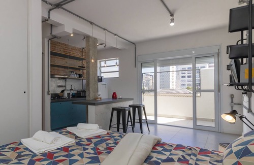 Vila Buarque Apartamento | Estúdio novo com varanda Ap704 V Buarque