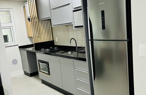 Alto Ribeirao Apartamento | Estadia Perfeita em Florianópolis: Apartamento com 2 Quartos e Churrasqueira!