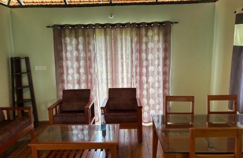 Virarajendrapet Casa | Estate stay near Dubare elephant camp, friendly for remote workers