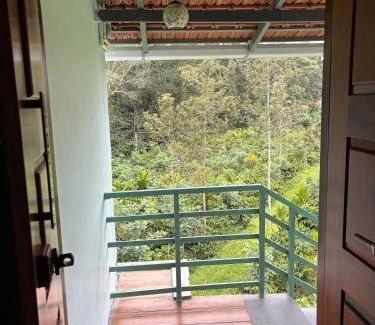 Virarajendrapet Casa | Estate stay near Dubare elephant camp, friendly for remote workers