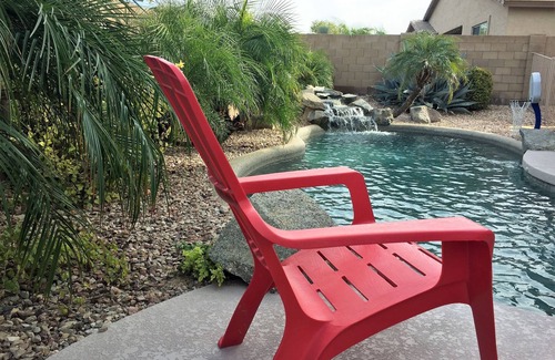 Estrella Mountain Ranch Casa | Estrella Mountain Ranch Casa de vacaciones, Piscina climatizada, 8 Foot Mesa de billar, capacidad para 10