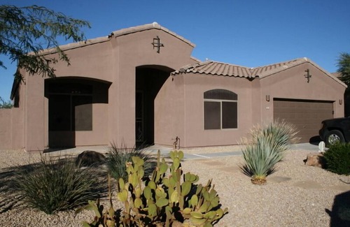 Estrella Mountain Ranch Casa | Estrella Mountain Ranch Casa de vacaciones, Piscina climatizada, 8 Foot Mesa de billar, capacidad para 10