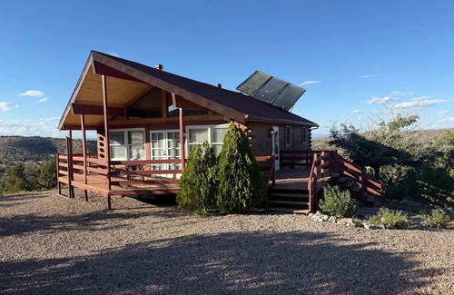 Placitas Casa | Estrella Vista– Rustic Charm Meets Celestial Skies