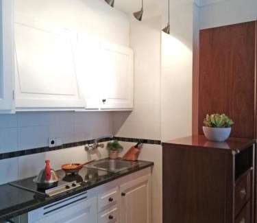 L'Escala Apartamento | Estudi Nàutic port La Clota