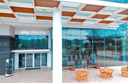 Recreio dos Bandeirantes Hotel | eSuites Hotel Recreio Shopping