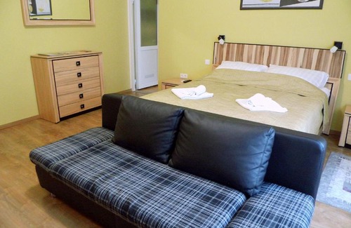 Bekescsaba Casa | Eszter Apartman