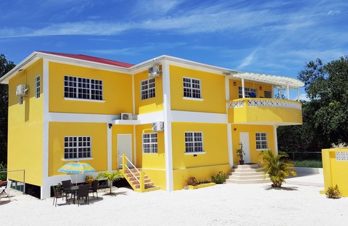 Belama Phase 3 Apartamento | Ethan's Studio Hideaway