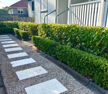 East Toowoomba Casa | Eton Cottage - Central Boutique Stay