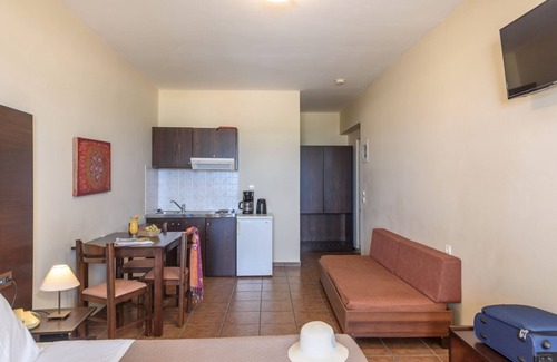 Kato Stalos Apartamento | Eurohotel Theo Hotel