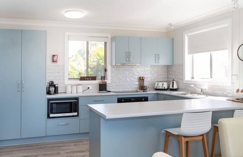 Narrawallee Casa | Free night on us this winter at Euroka Retreat