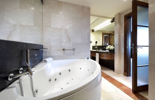 La Paz Hotel | Eurostars Suites Mirasierra