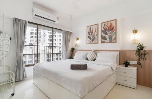 Khar Apartamento | Evara 1BHK Khar W by The Bombay Home Company