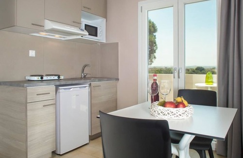 Stavros Casa | Evelyn Hotel