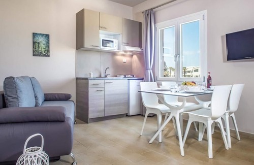 Stavros Casa | Evelyn Hotel