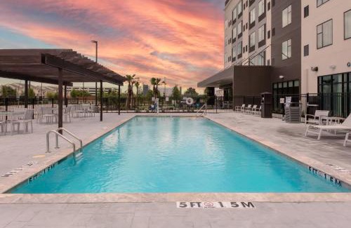 The Woodlands Hotel | EVEN Hotel Shenandoah - The Woodlands by IHG