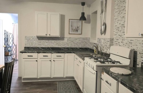 Casey Casa | Evergreen Edge - 1 mile from town!