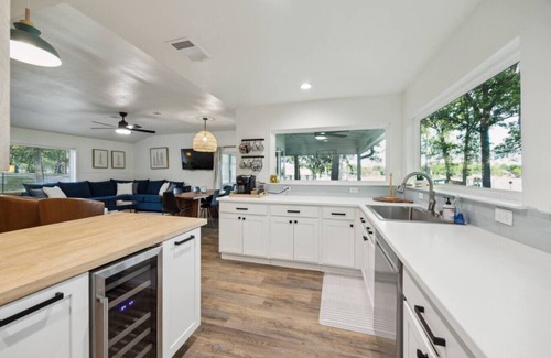 Gun Barrel City Casa | Evergreen Escape| Spacious Yard