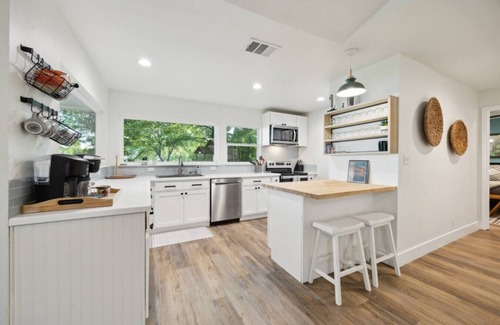 Gun Barrel City Casa | Evergreen Escape| Spacious Yard