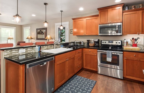 Skykomish Casa | Evergreen Escape - 6+pets, hot tub, 20min from Stevens Pass