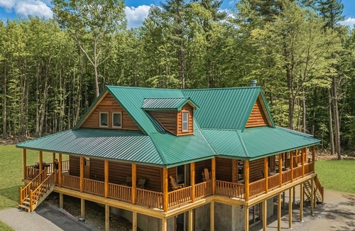 West Oneonta Cabina | Evergreen Lodge Lakefront 6 Br 3Ba Kayaks, Fishing, Hot Tub, Fire Pit, Hiking!