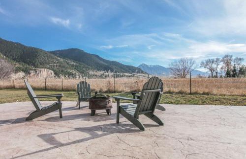 Livingston Casa | Evergreen