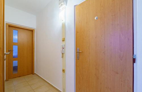 Loket Apartamento | EVerLuck město