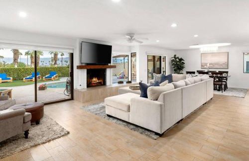 Palm Desert Casa | Everything You Want! Golf Course, Views, Pool/Spa