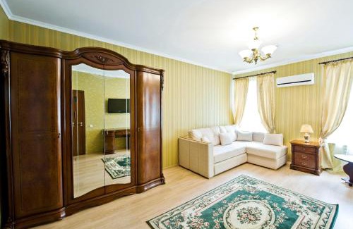 Pechers'kyi District Hotel | Evropeyskiy