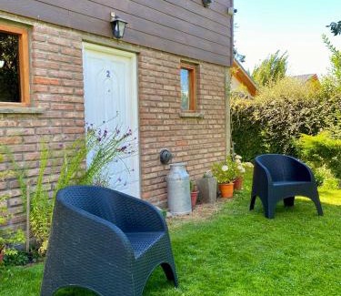 Dina Huapi Casa | Excelente Alojamiento a metros del Lago, Buenos Augurios