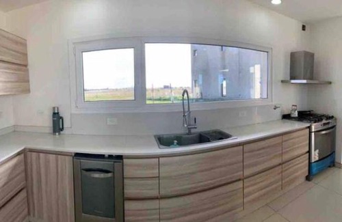 Partido de Brandsen Apartamento | Excelente Casa Country