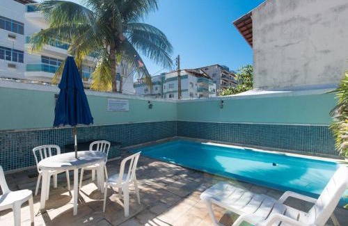 Cabo Frio Apartamento | Excelente cobertura duplex a 2 quadras da Praia do Forte com 4 quartos
