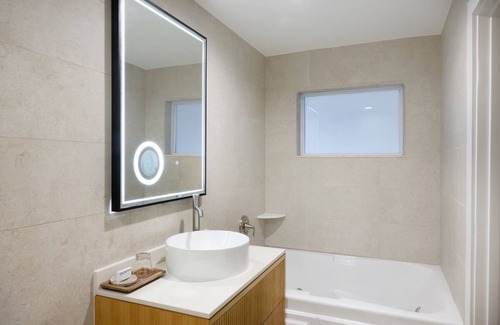 Islamorada Hotel | Excellent Choice! Beachfront Location, Outdoor Pool, Free Parking, Pet-friendly!
