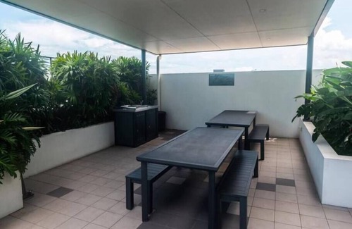 Mackay Apartamento | Excellent Location - Modern Hotel Room in Mackay!