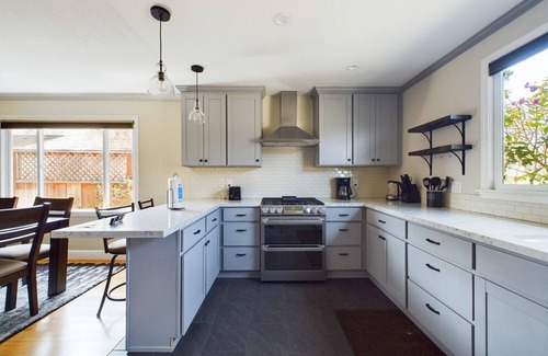 Shoreview Casa | Excellent San Mateo 3BR w/ Patio & Backyard, nr Marina, by Blueground