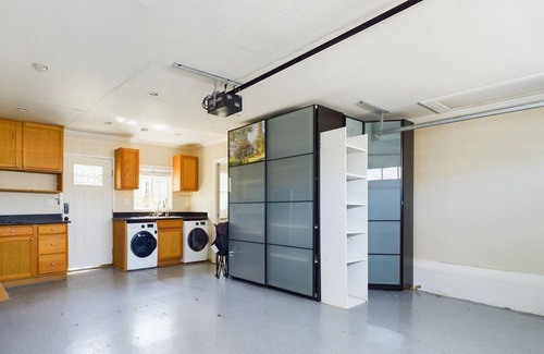 Shoreview Casa | Excellent San Mateo 3BR w/ Patio & Backyard, nr Marina, by Blueground