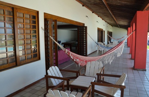 Pilar Casa | Excelente casa de playa con piscina, bar en la piscina y campo de fútbol de la mina
