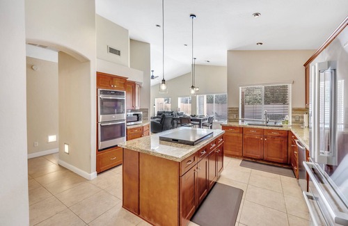 Harbor Point Casa | Exceptional Islands Heated Pool/Spa Home! Sleeps 12. 30 Night Min.