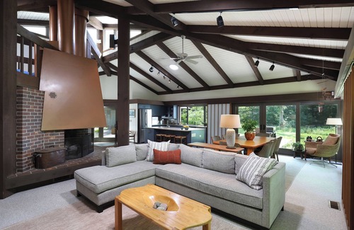 South Haven Casa | Exceptional Modern Home on Lake MI Dune w/ Private Beach, Guest House, 5 Acres