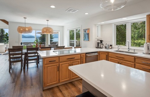 Sandpoint Casa | Exceptional Waterfront | Beach, Dog Friendly, Hot Tub