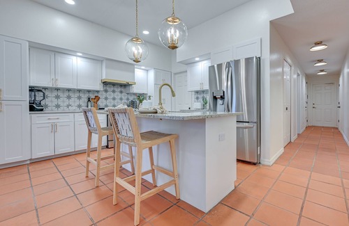 Valrico Villa | Exciting Valrico Villa w/ Private Pool & Game Room