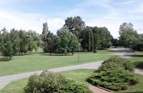 San Nicolás Villa | Exclusiva Casa en Country Club de Pilar con piscina climatizada 1500m2