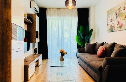 Sector 6 Apartamento | Exclusive 1BR Apartment with Balcony on Splaiul Independentei