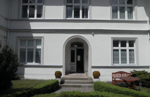Seebad Heringsdorf Villa | Exclusivo apartamento (3 habitaciones, 85 metros cuadrados) en una zona tranquila, a solo 50 metros de la playa.