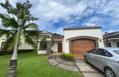 Tambor Casa | Exclusive house in Tambor golf club / private pool