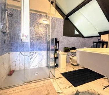 Marina di Carrara Apartamento | Exclusive Loft Marina di Carrara - Free Parking