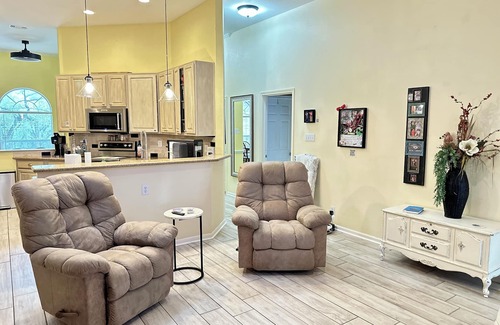 North San Antonio - SAT Casa | Exclusive Private Home -- Flexible 1-4 Bedrooms