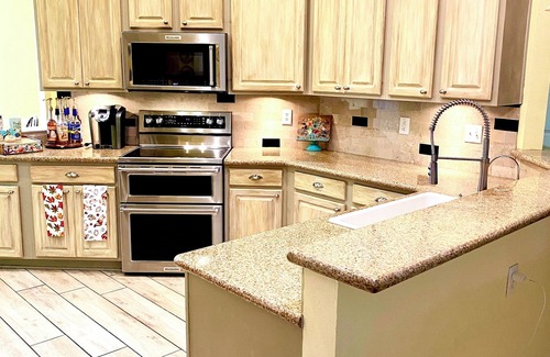 North San Antonio - SAT Casa | Exclusive Private Home -- Flexible 1-4 Bedrooms