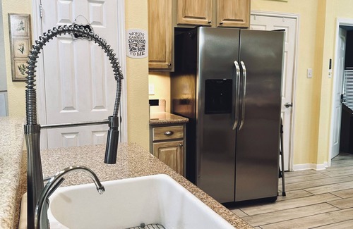 North San Antonio - SAT Casa | Exclusive Private Home -- Flexible 1-4 Bedrooms