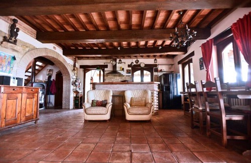 Baschi Villa | Villa en una exclusiva propiedad a lado de la colina: piscina, paseos en poni y cuido de niños