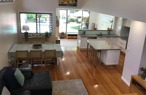 Manly Casa | Exclusive Seaside House + Pool